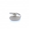 Anillo geométrico plateado
