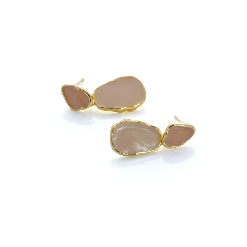 Pendiente lagrima beige