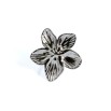 Anillo flor plateado
