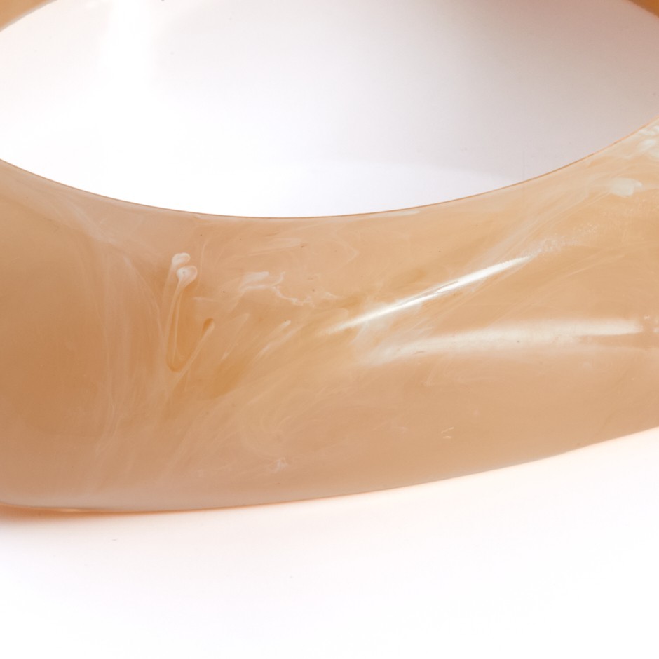 Brazalete resina beige