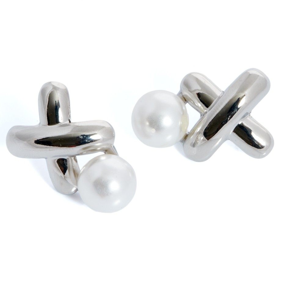 Pendiente cruz y perla plateado