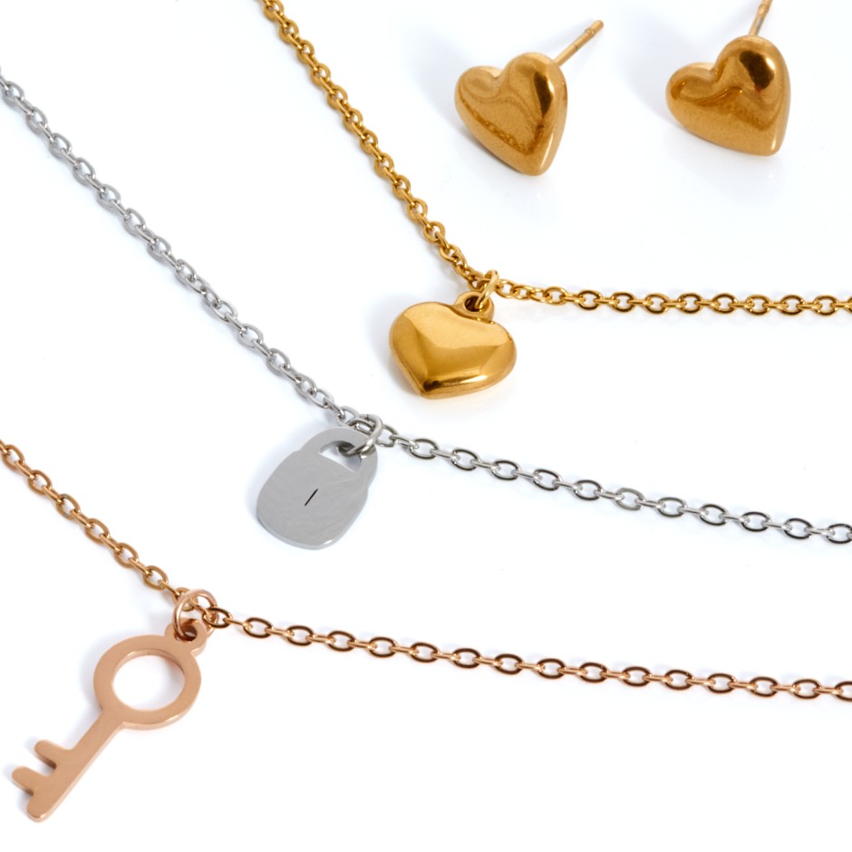 Colgante LOVE dorado