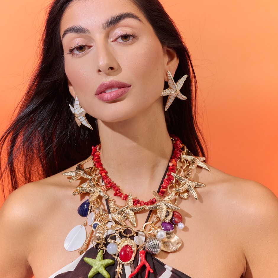 Collar multi estrellas dorado